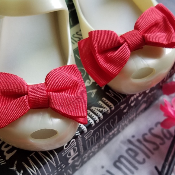 Mini Melissa | Bows - Picture 4 of 4